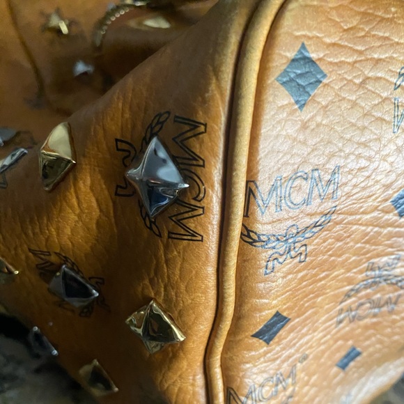 MCM Large Visetos Stark studded Backpack - Picture 7 of 12